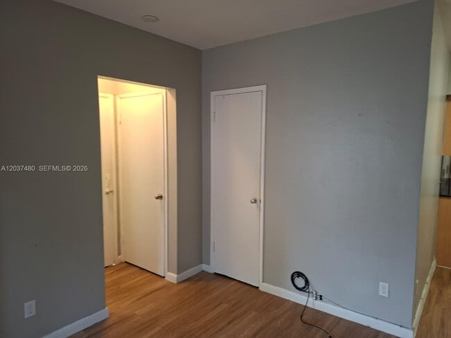 Building Photo - 13035 Emerald Dr