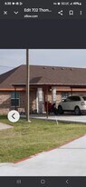 Building Photo - 702 Thompson Rd