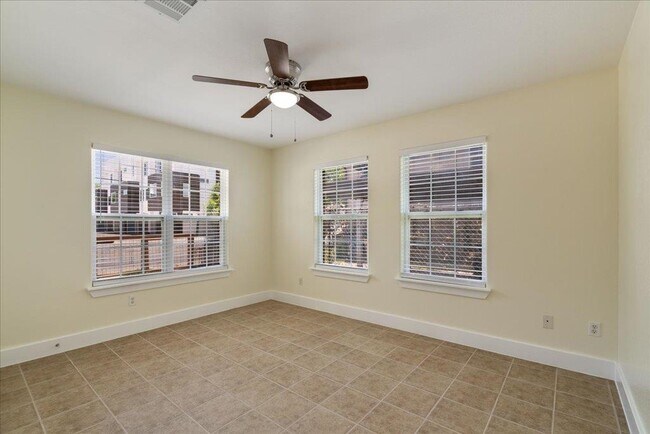 Building Photo - 500 Tillery St