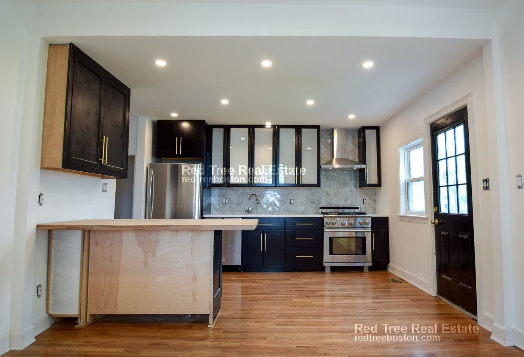 Building Photo - 34 Cedar St