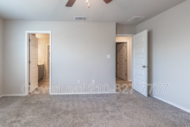 Building Photo - 255 Kinsley Wy