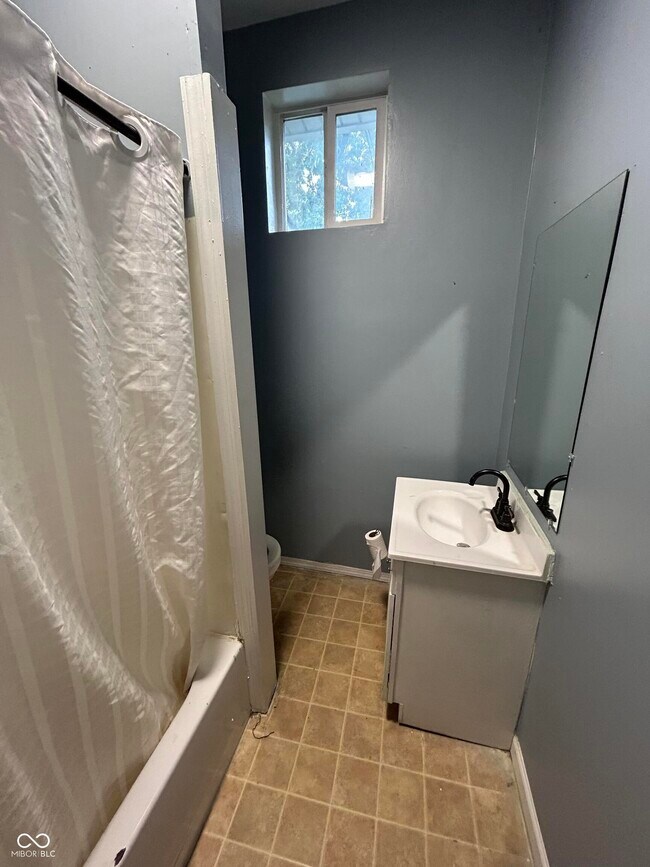 Building Photo - 14 N Euclid Ave