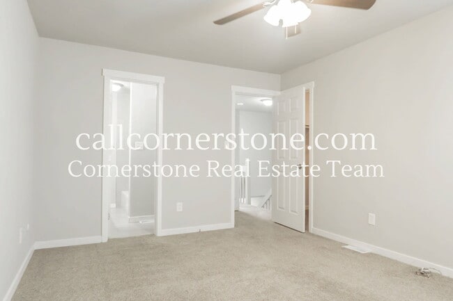 Building Photo - 4877 Bluestem Dr