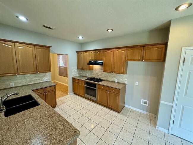 Building Photo - 1507 Avery Elissa Ln