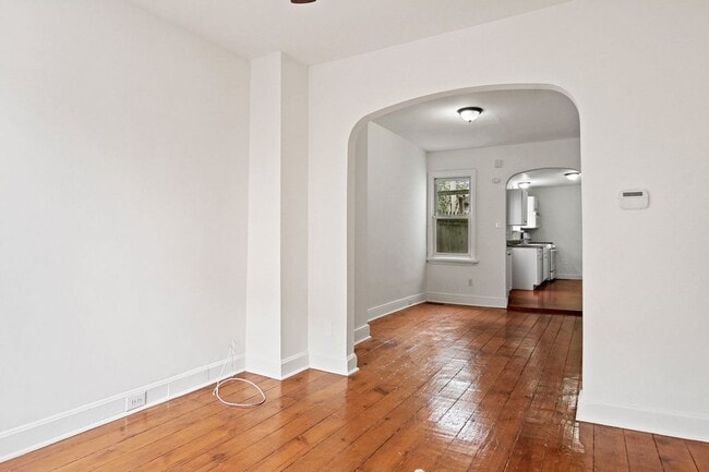 Building Photo - Coming Soon - Charming 3 Bedroom, 1.5 Bath...