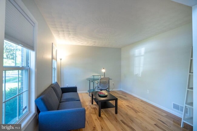 Building Photo - 2184 Autumnwood Dr