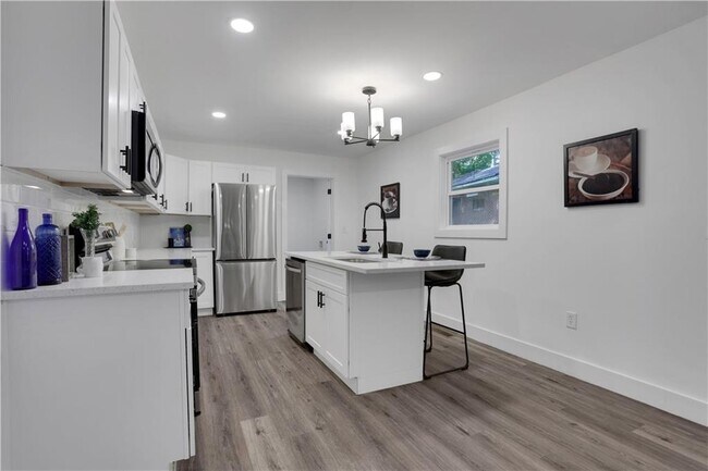 Building Photo - 2466 Old Hapeville Rd SW