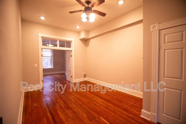 Building Photo - 2121 St Paul St