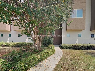 Building Photo - 1508 Hope St