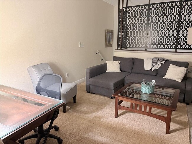 Building Photo - 10263 Gandy Blvd N