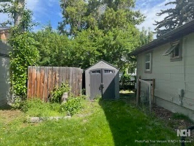 Building Photo - 407 S 10th Ave