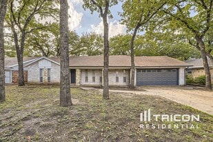 Building Photo - 506 Canyon Ridge Dr