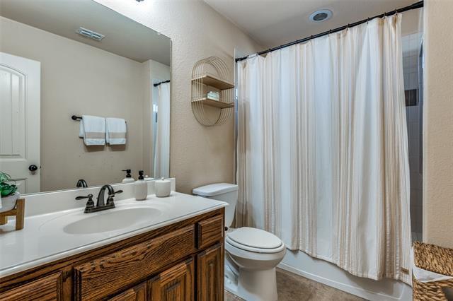 Building Photo - 12223 Jackson Creek Dr