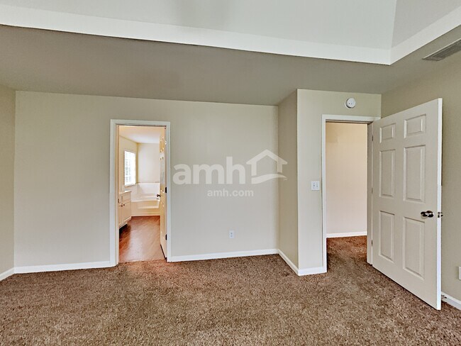 Building Photo - 1710 Tuftstown Ct