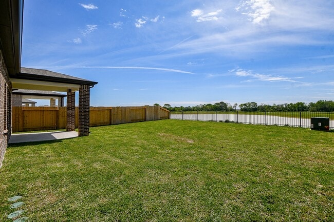 Building Photo - 23303 Happy Mdw Ln