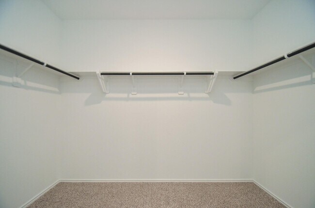 Building Photo - 5778 Hampton Vly Dr