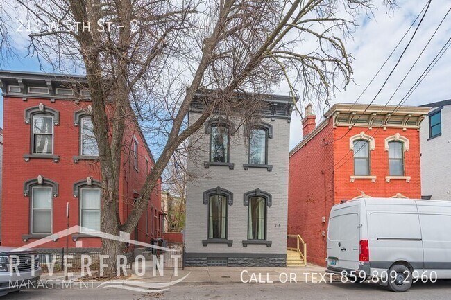 Building Photo - 218 W 5th St