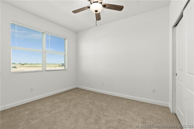 Building Photo - 14143 SW Safi Ter