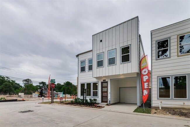 Building Photo - 7705 Rainbow Cl