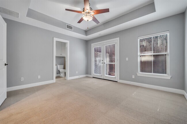 Building Photo - 542 Bomar St
