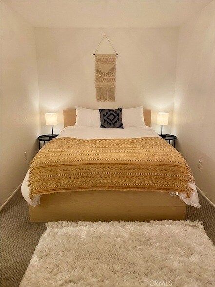 Building Photo - 23870 Lakeview Dr