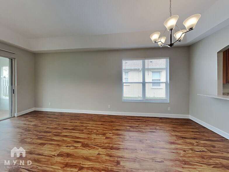 Building Photo - 1625 Wakefield Dr