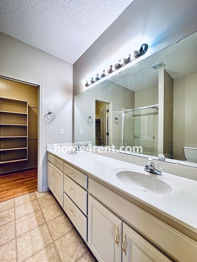 Building Photo - Maintenance Free! Main level Master, Finished Basement and Wood Floors in the Kitchen! *Brand New...