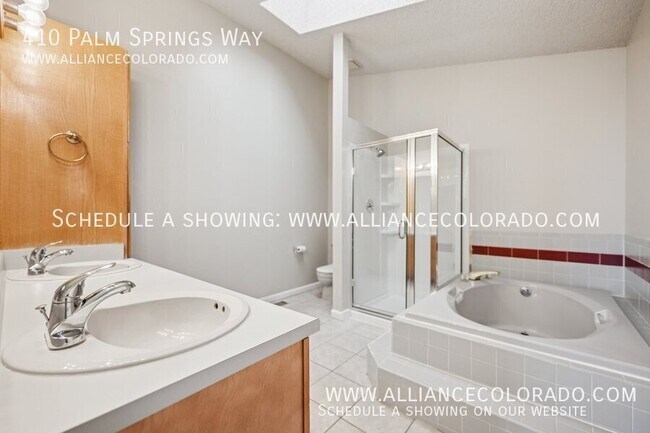 Building Photo - 410 Palm Springs Way