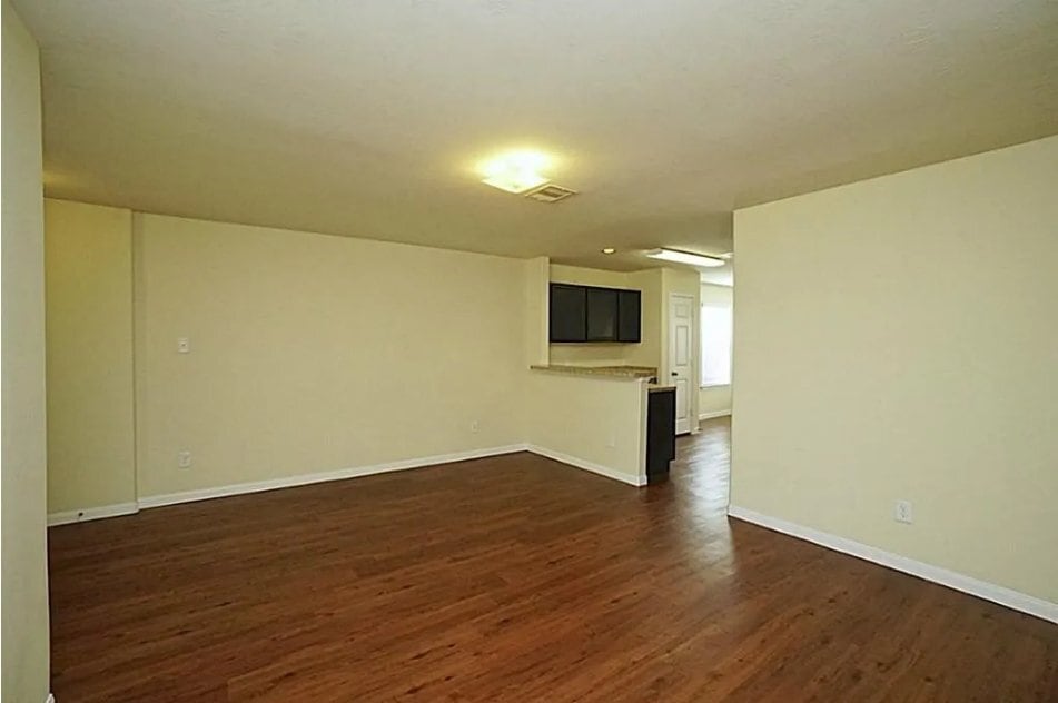 Building Photo - 882 Sun Prairie Dr