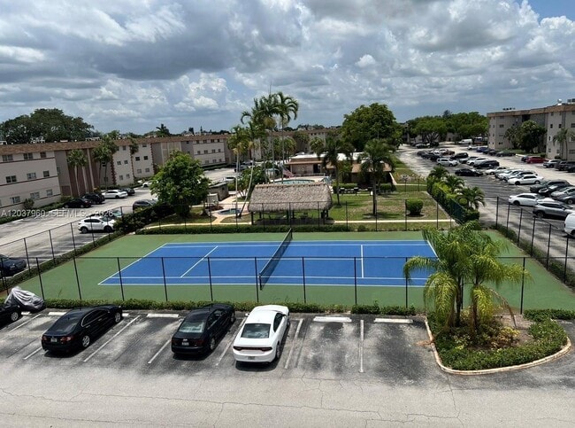 Building Photo - 2430 SW 81st Ave