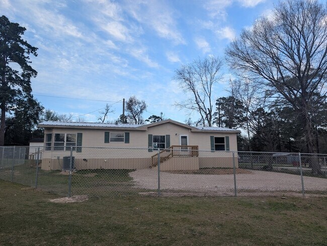 Building Photo - 12070 Clark Ln