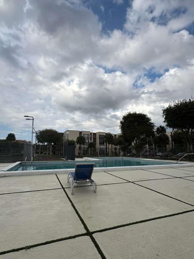 Building Photo - 9441 SW 4th St