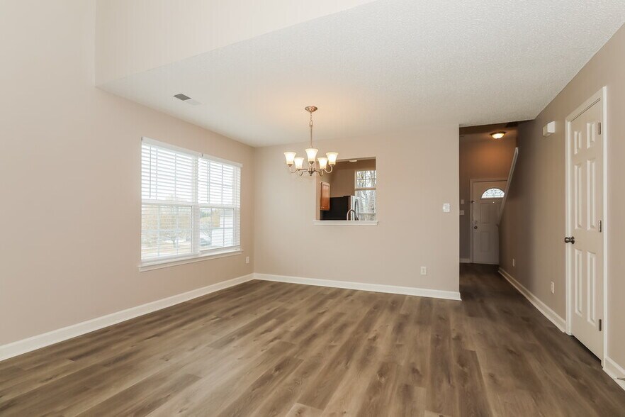 Building Photo - 8727 Wood Sorrel Ct