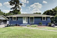 Building Photo - 573 Whispering Hills Dr