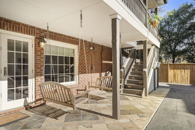 Building Photo - 97 Huntington Rd NE