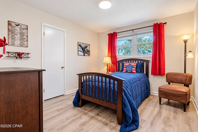 Building Photo - 4608 Sunset Dr