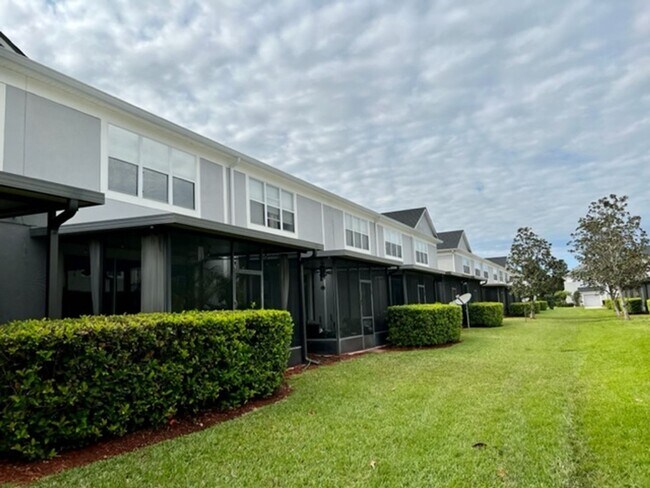 Building Photo - 953 Rock Harbor Ave