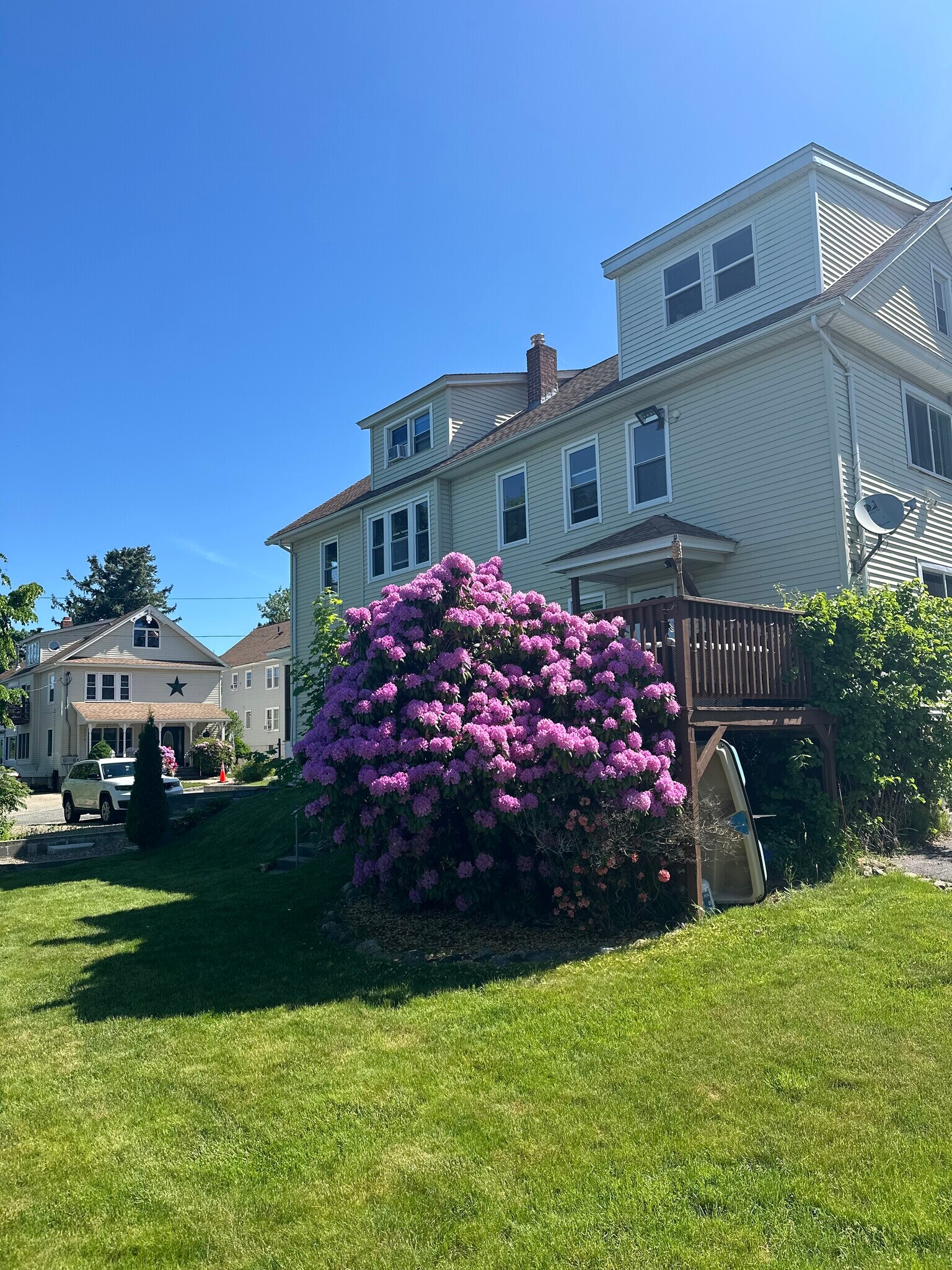 Building Photo - 19 Mattson Ave