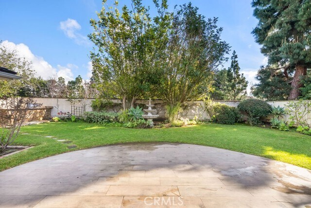 Building Photo - 2646 Basswood St