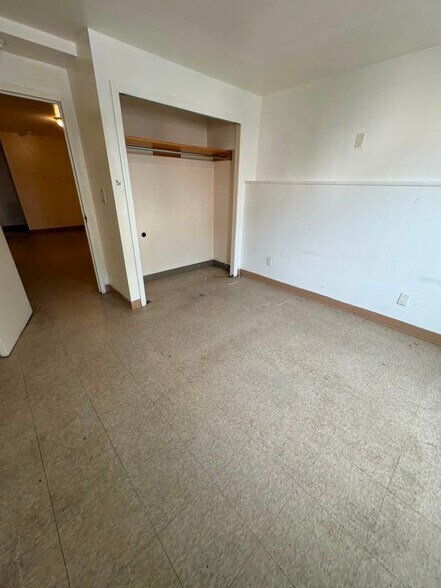Building Photo - 142 Beech St
