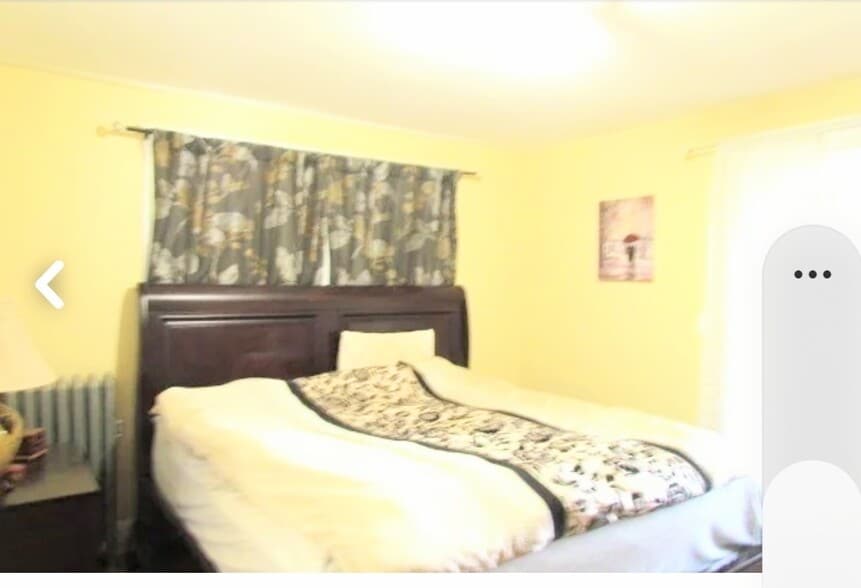 Bedroom 1 - 340 Common St