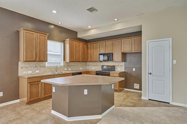 Building Photo - 30835 Imperial Walk Ln
