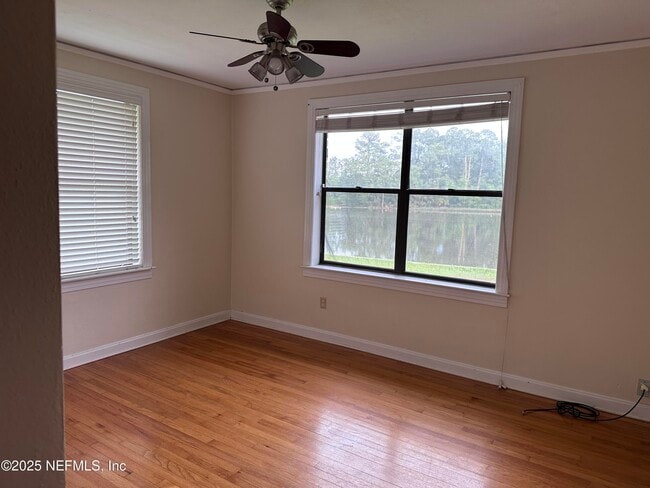 Building Photo - 1391 River Hills Ct
