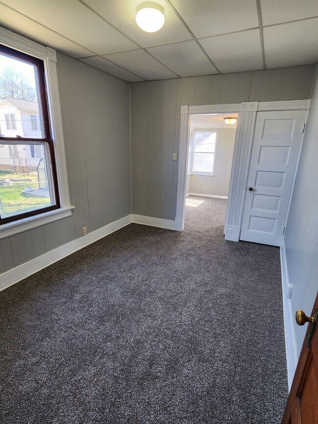 Building Photo - Great 3BR, 1BTH home, just updated!