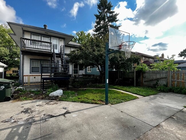 Building Photo - 2611 A St