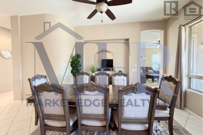 Building Photo - 3Bed/2.5Bath Home at Guadalupe/Crismon Rd! $399 MOVE-IN SPECIAL! Ready for Immediate Move-In!