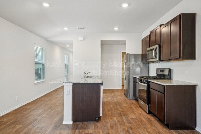 Building Photo - 15419 Puffins