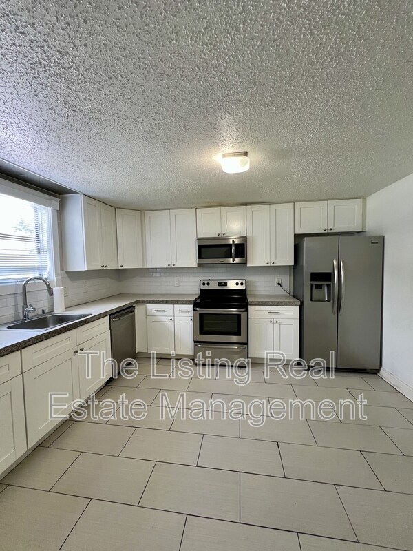 Building Photo - 2824 N 19th St