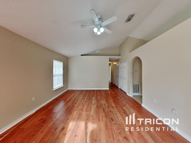 Building Photo - 13714 Gentle Woods Ave