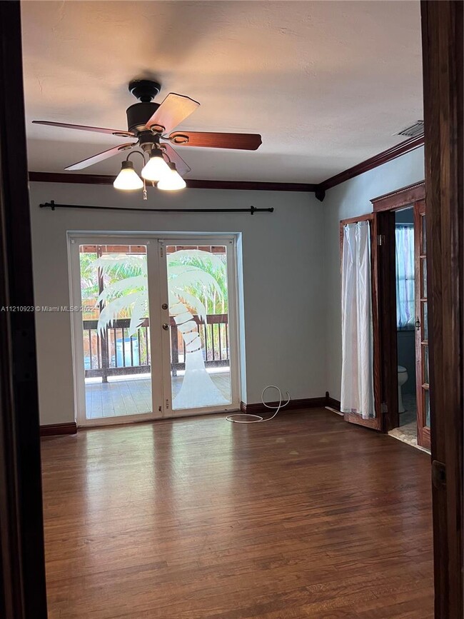 Building Photo - 14731 NE 9th Ave